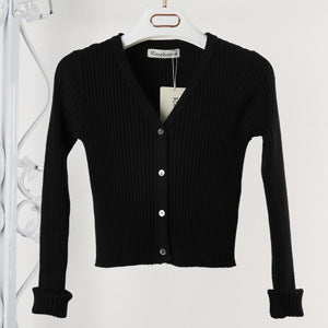 Short Body Long Sleeves Sweater.