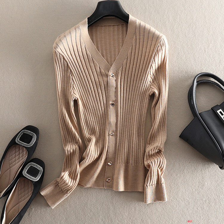 Slim-fit V-neck Cardigan